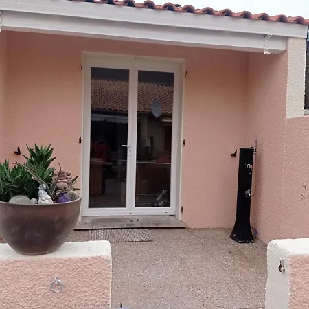 Naturiste Eden 117 Holiday home Leucate